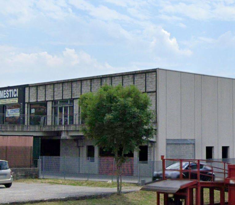 Commerciale - Albese con Cassano (CO)