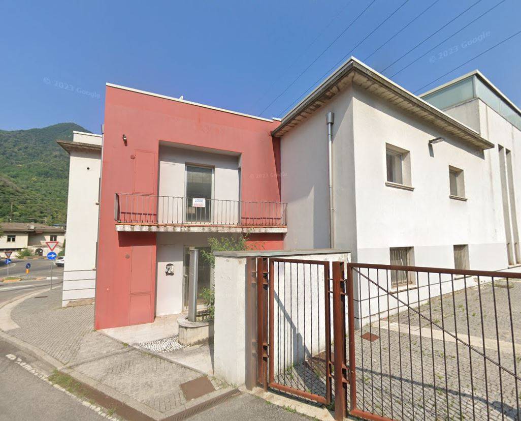 Foto 2 di 13 - Ufficio in vendita a Sarezzo