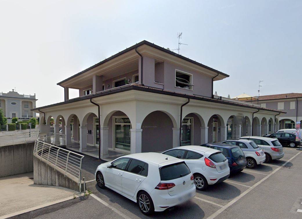 Commerciale - Travagliato (BS)