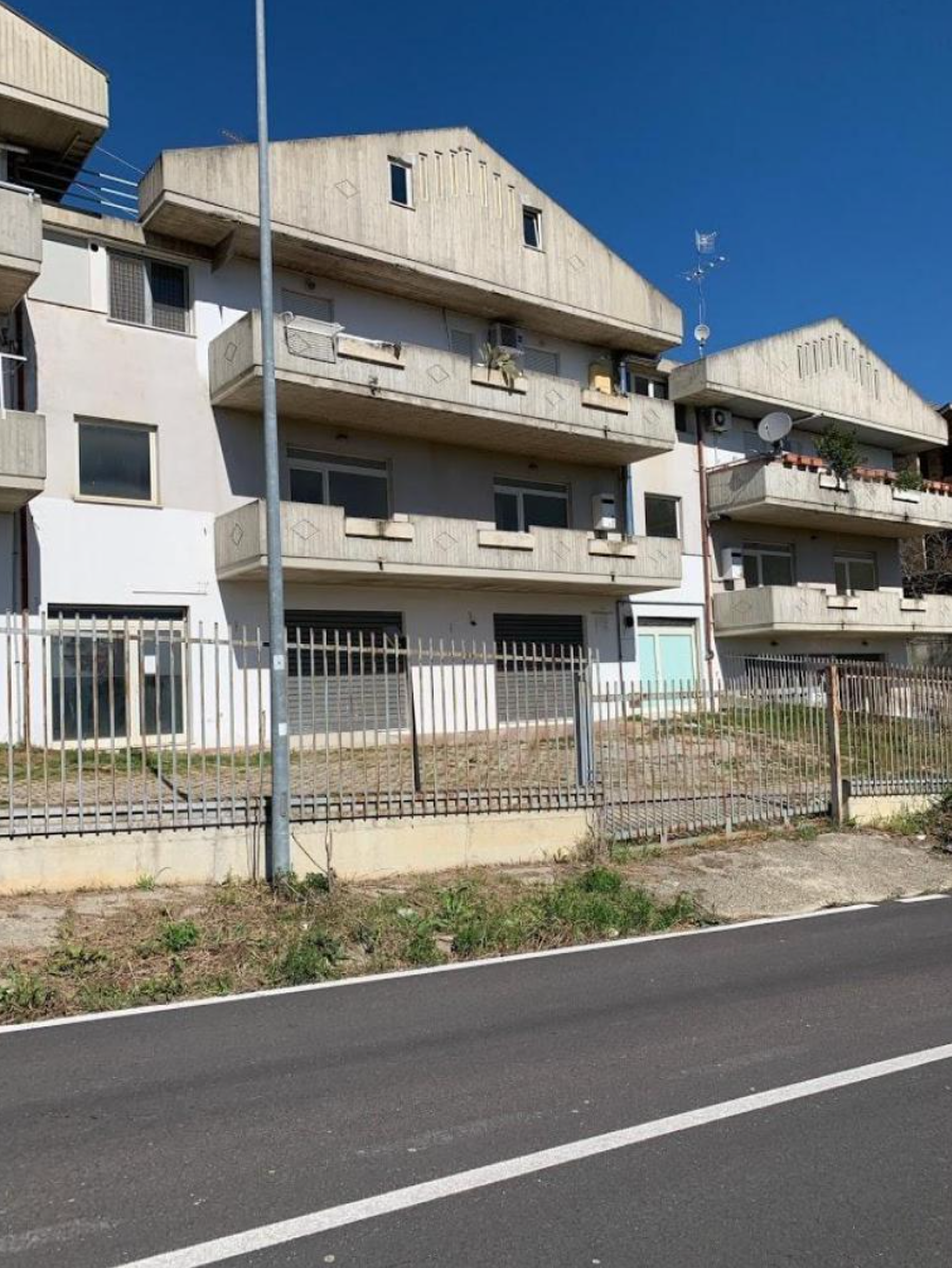 Commerciale - Cappelle sul Tavo (PE)