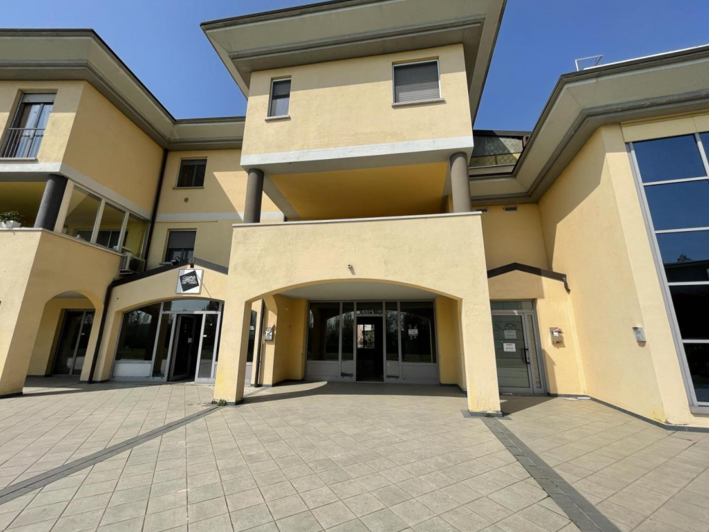 Commerciale - Romano di Lombardia (BG)