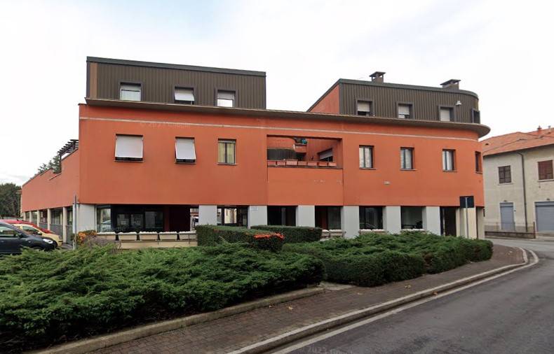 Commerciale - Villa Guardia (CO)