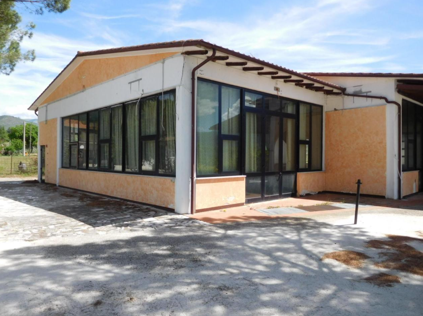 Commerciale - Spoleto (PG)