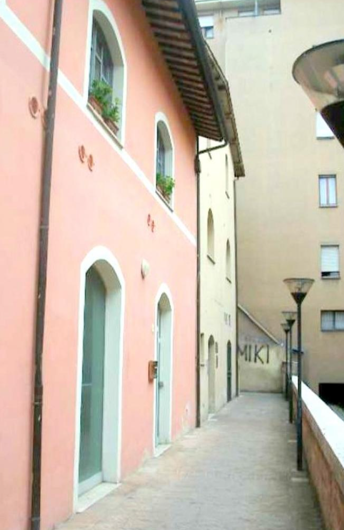 Commerciale - Foligno (PG)