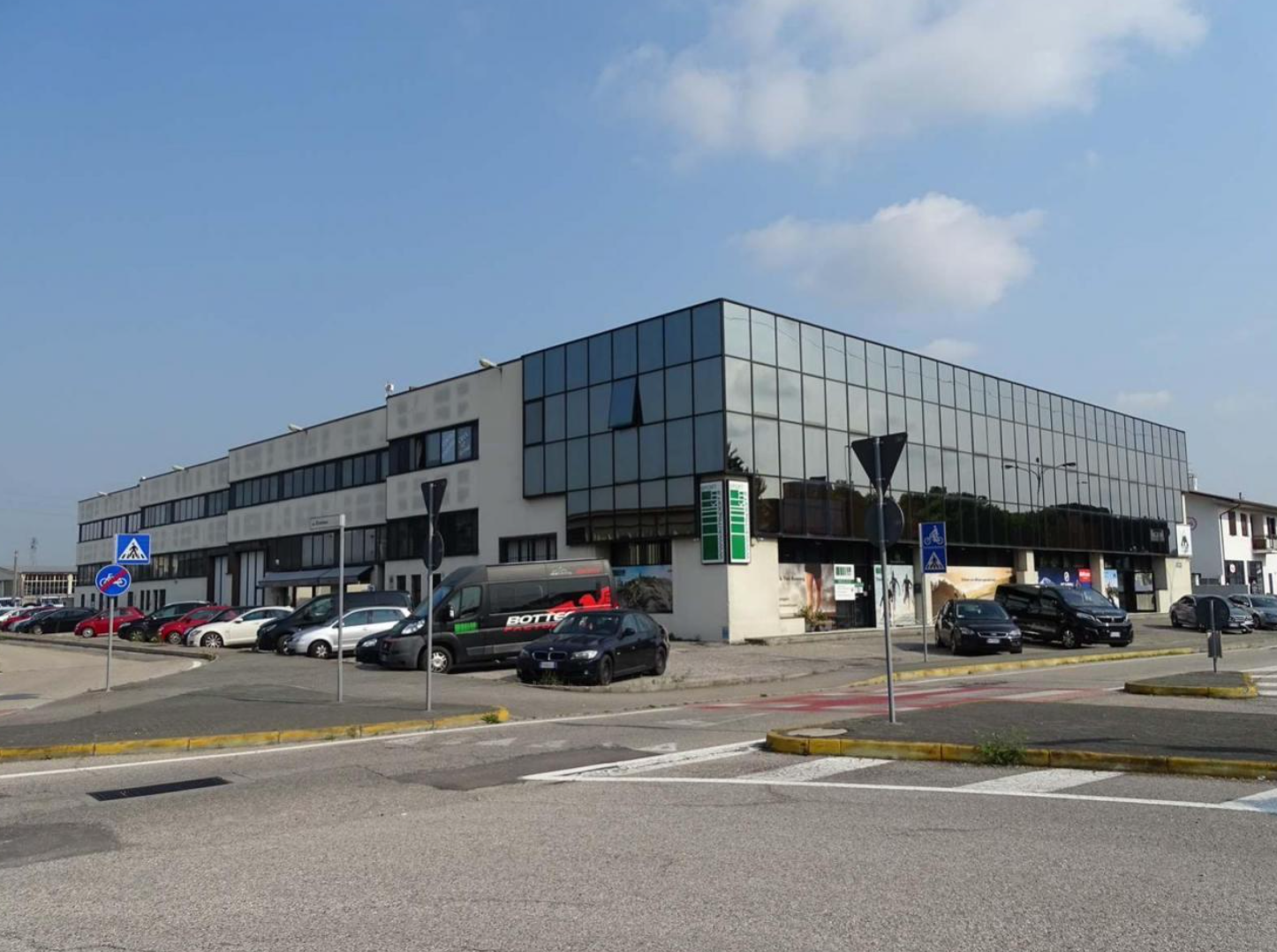 Commerciale - San Martino Buon Albergo (VR)