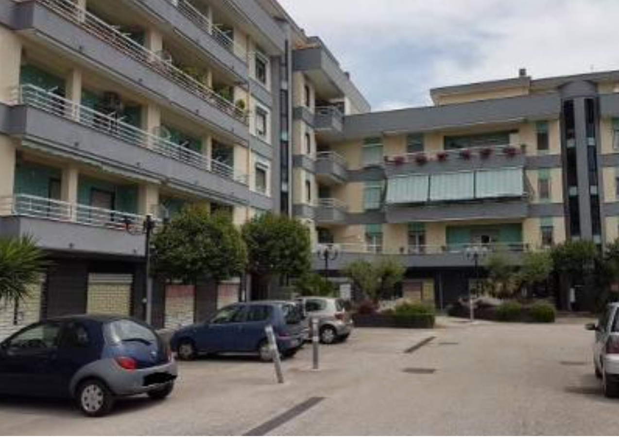 Commerciale - Aprilia (LT)