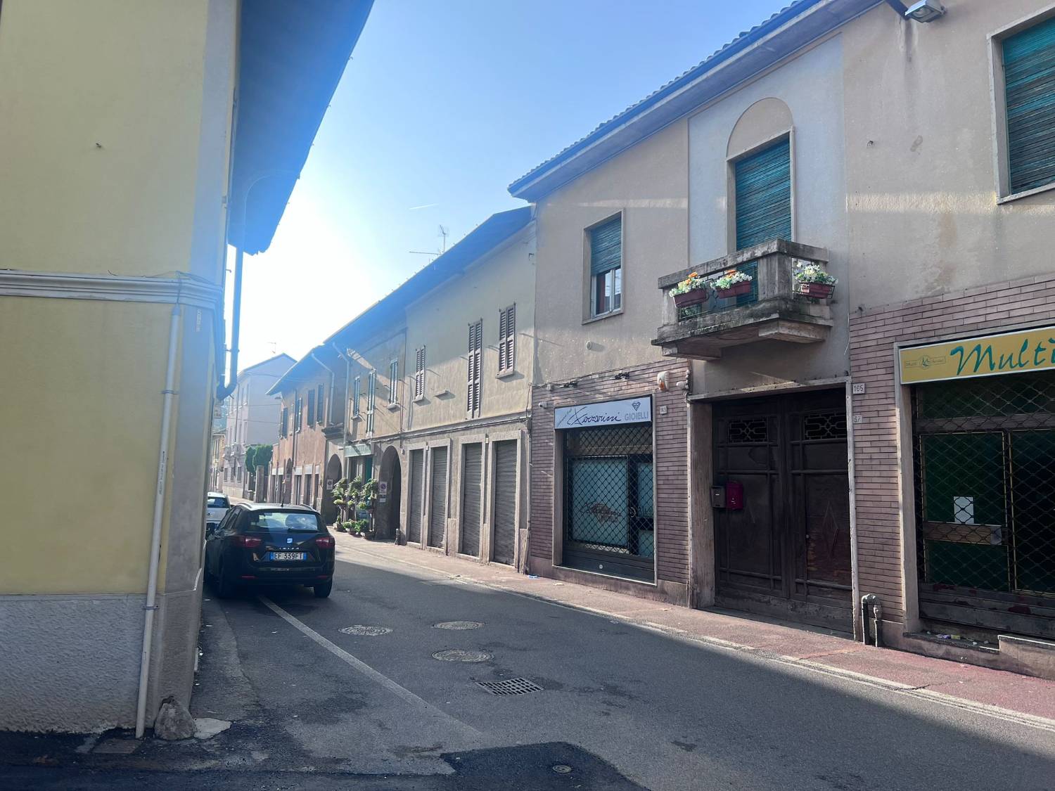 Commerciale - Cassano Magnago (VA)