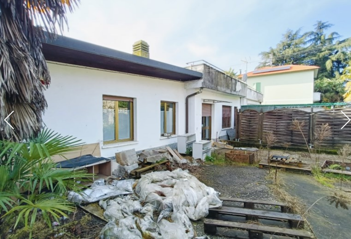 Commerciale - Cassano Magnago (VA)